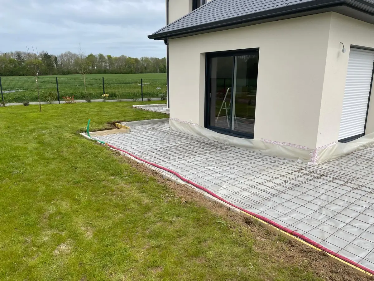 Ferraillage d'une terrasse avant le coulage du béton